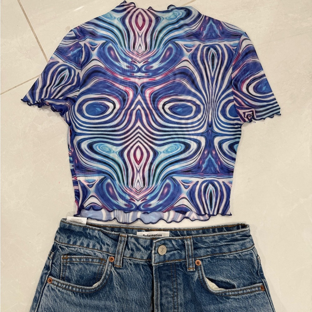 Abstract Patterned Blue Mesh Top